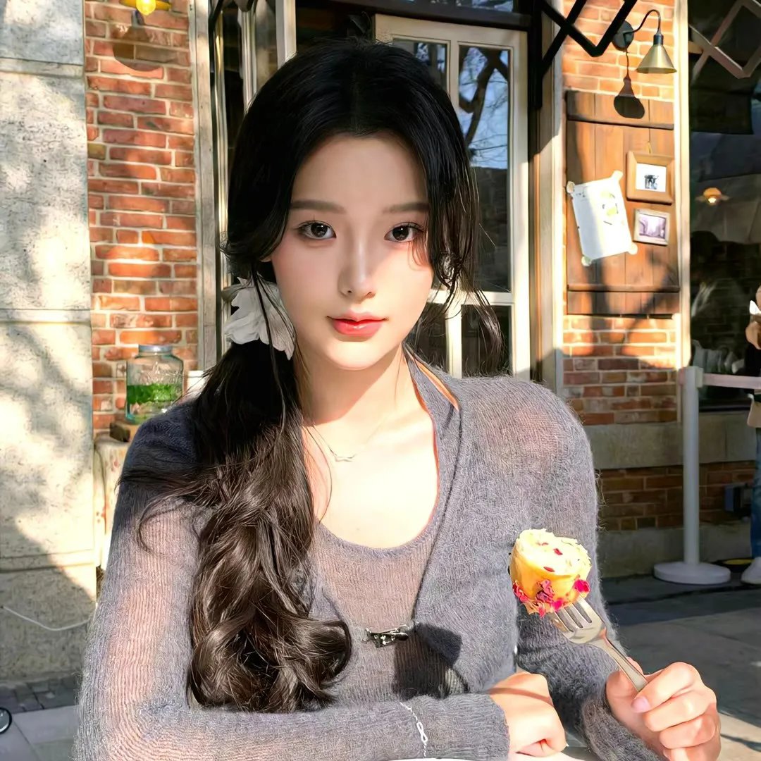 在大雪封闭的山庄里